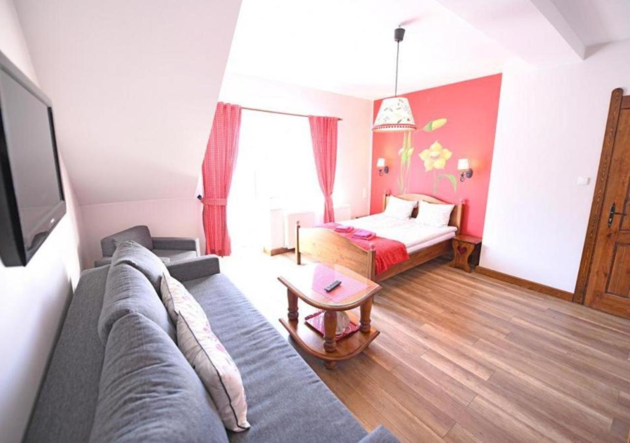 Bed and Breakfast Gosciniec Malinowka Krzeszna Exterior foto